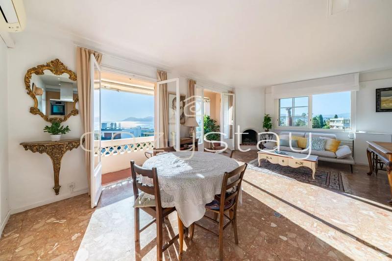 Appartement - 100 m² - 4 pièces