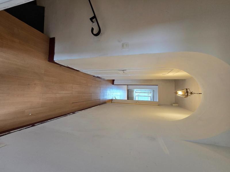 Maison - 350 m² - 14 pièces