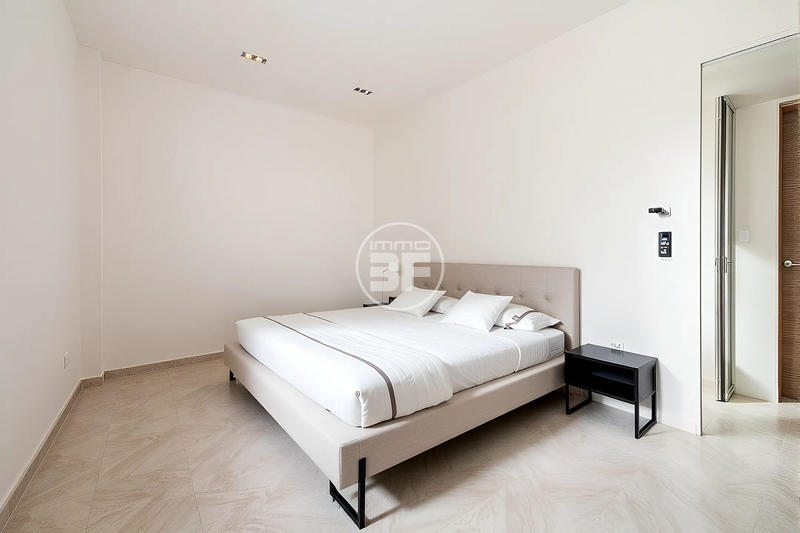 Appartement - 86 m² - 4 pièces