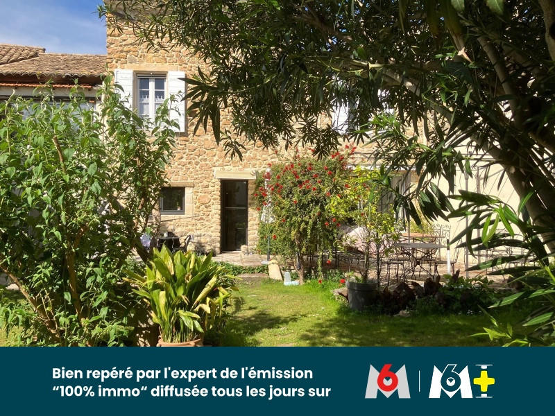 Maison - 284 m² - 10 pièces