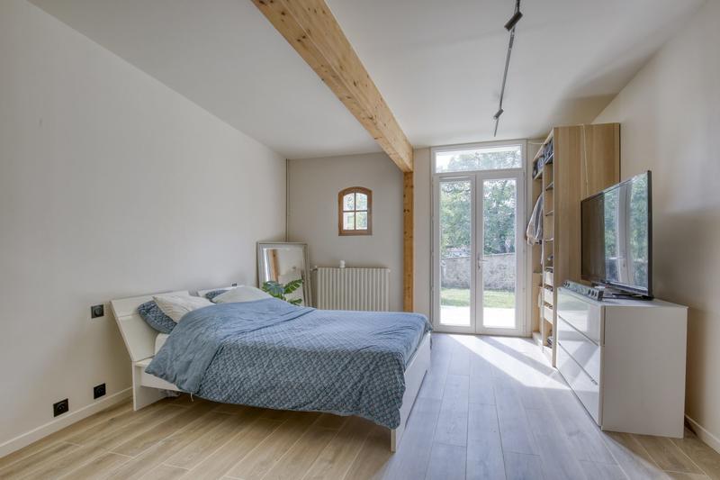 Maison - 231 m² - 7 pièces