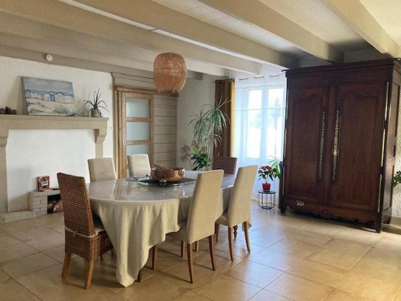 Maison - 180 m² - 7 pièces
