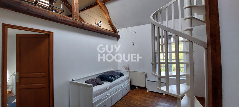 Maison - 218 m² - 9 pièces