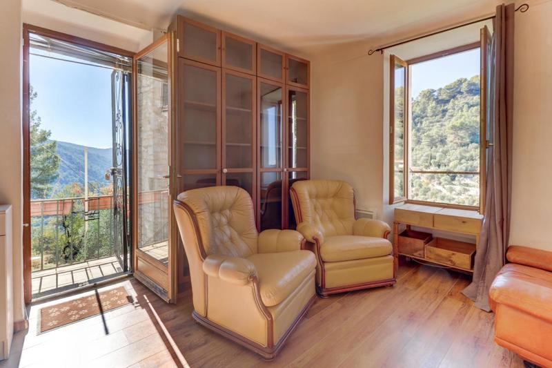 Appartement - 98 m² - 3 pièces