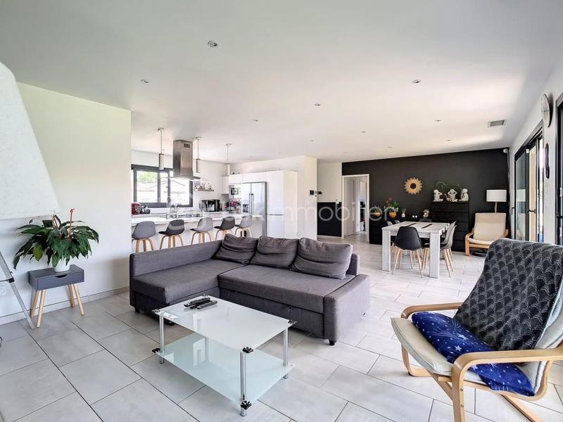 Maison - 168 m² - 6 pièces