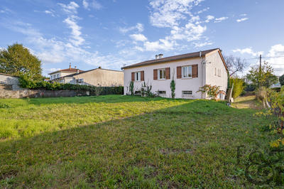 Maison - 110 m² - 4 pièces