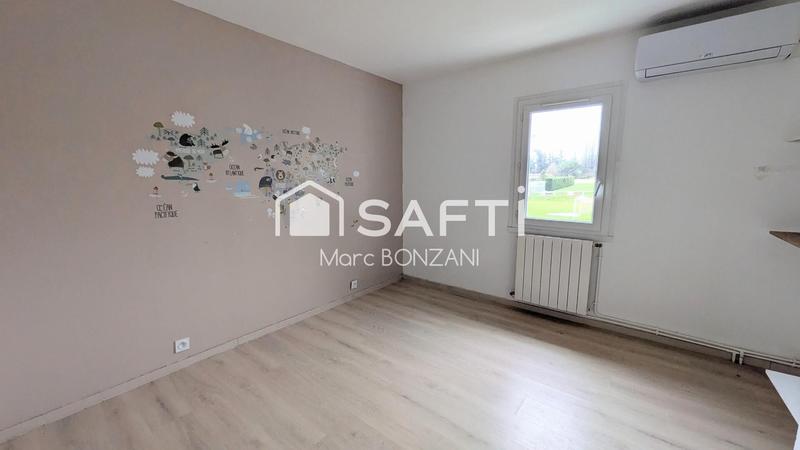 Villa - 100 m² - 4 pièces