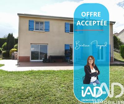 Maison - 135 m² - 5 pièces