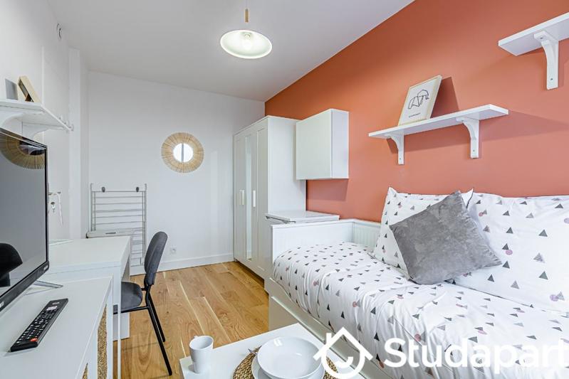 Chambre - 9 m² - 1 pièce