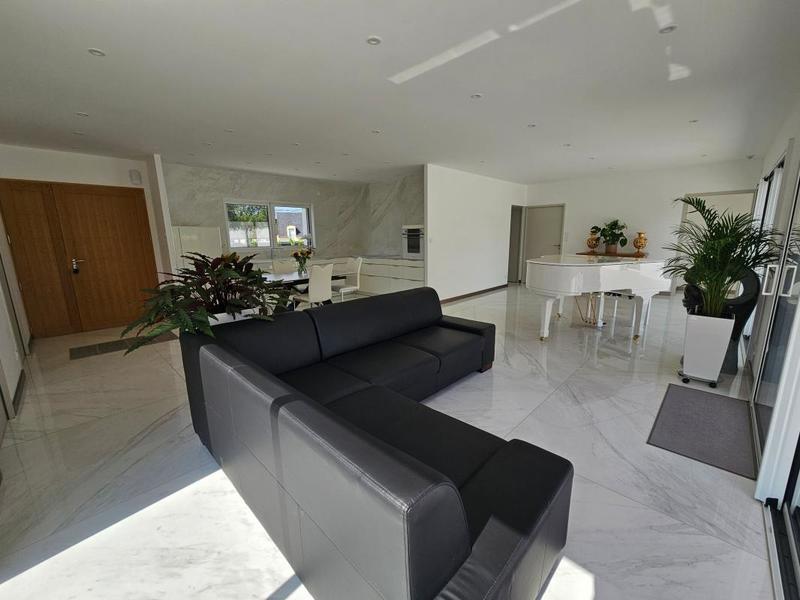 Maison - 130 m² - 4 pièces