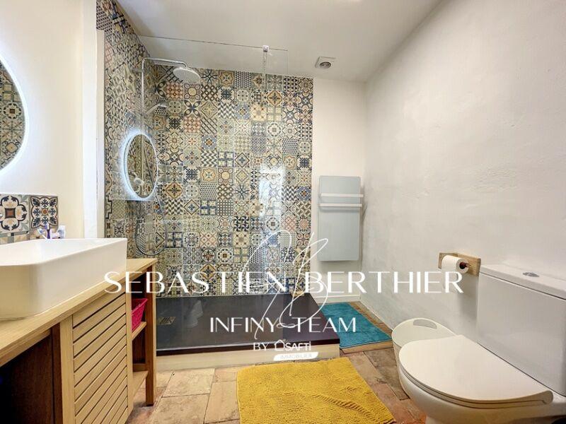 Maison - 180 m² - 6 pièces