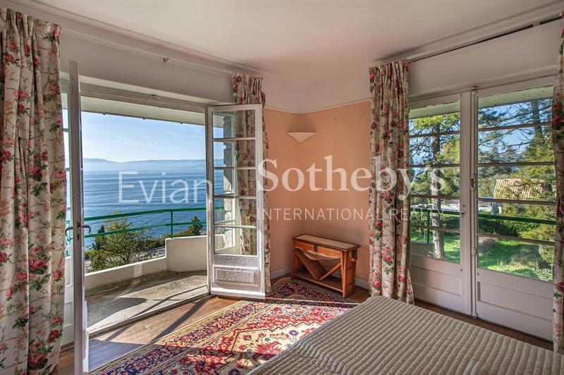 Maison - 203 m² - 8 pièces