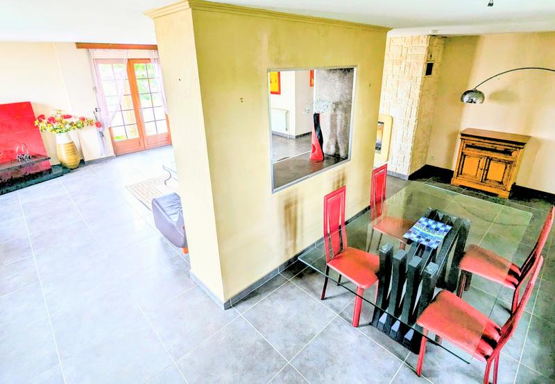 Villa - 1 003 m² - 8 pièces