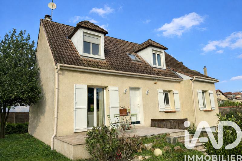 Maison - 151 m² - 7 pièces