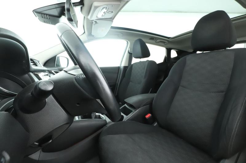 Nissan Qashqai 1.2 Dig-T White Edition 115 ch