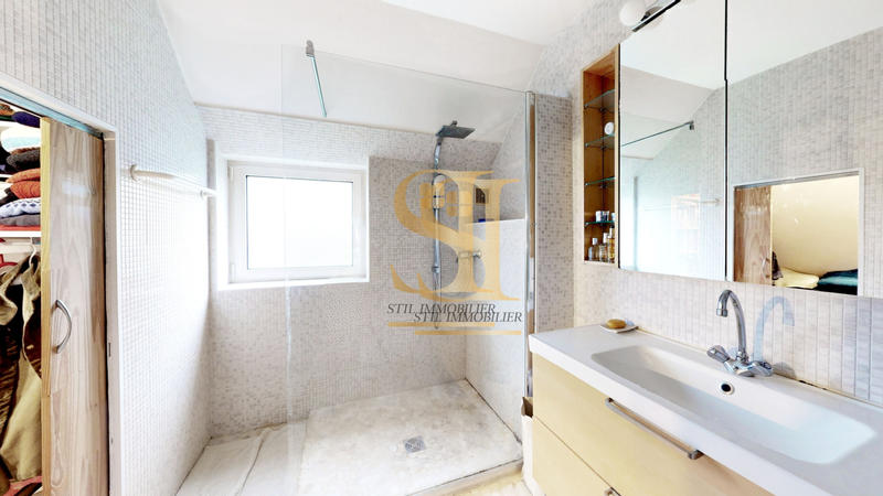 Maison - 134 m² - 7 pièces