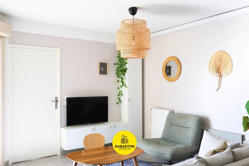 Appartement - 76 m² - 4 pièces