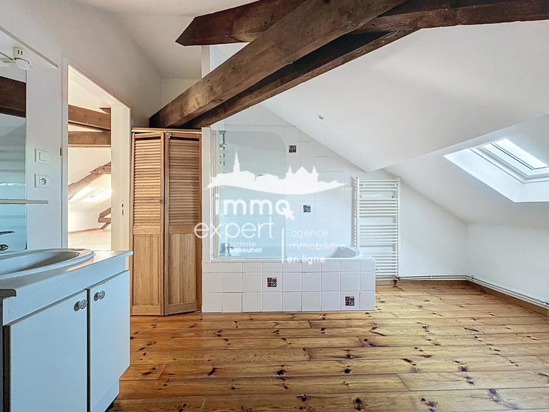 Appartement - 90 m² - 4 pièces