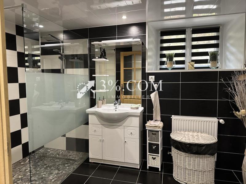 Maison - 190 m² - 7 pièces