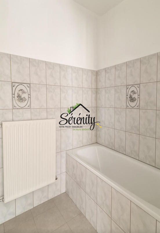 Maison - 92 m² - 5 pièces