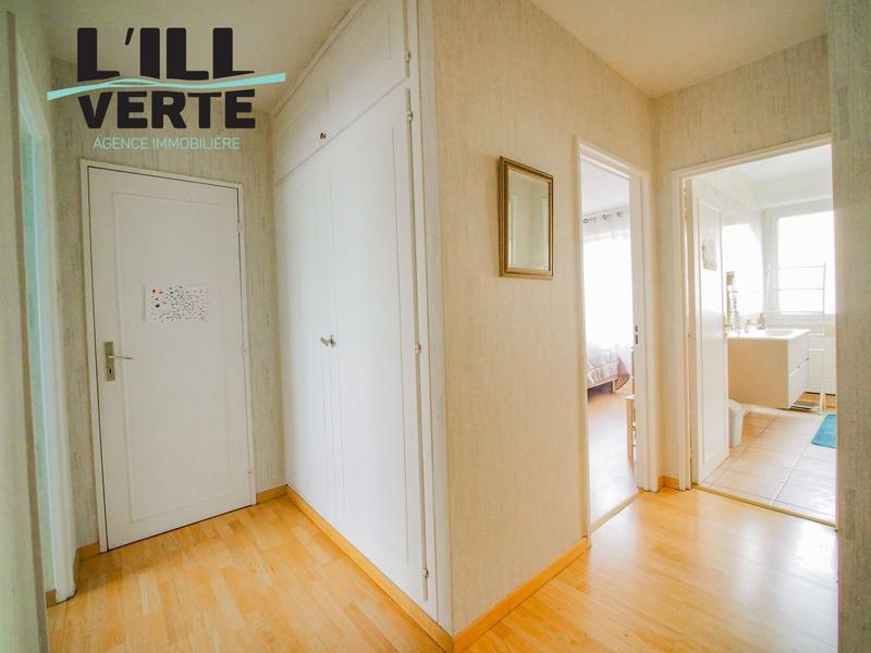 Appartement - 99 m² - 4 pièces