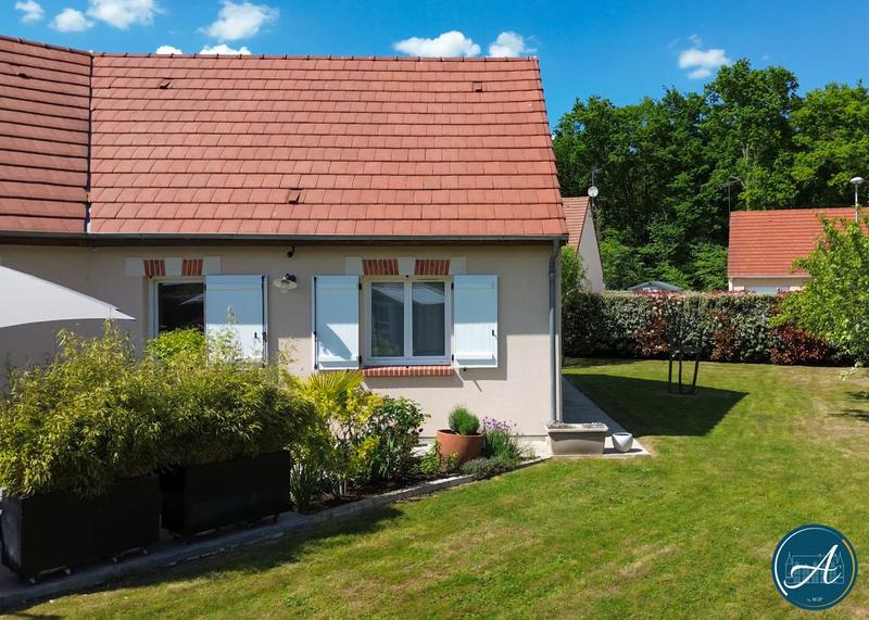 Maison traditionnelle - 140 m² - 6 pièces