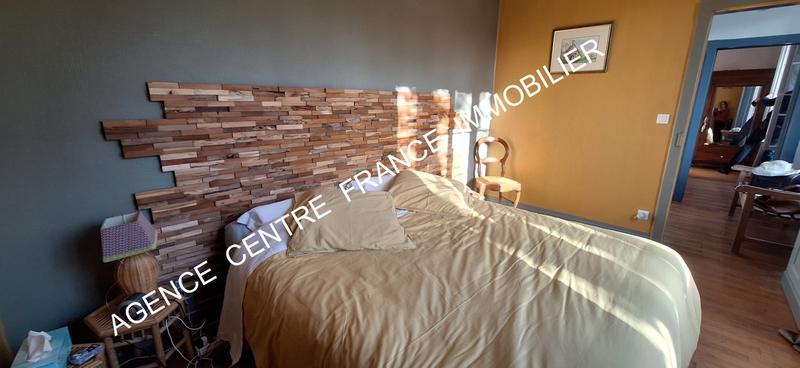 Propriété - 171 m² - 6 pièces