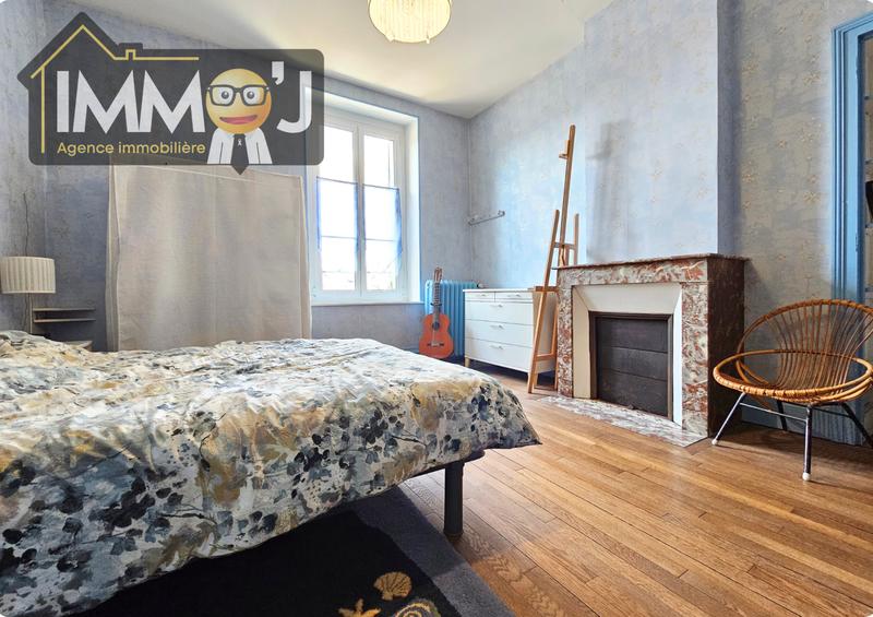 Maison - 187 m² - 7 pièces