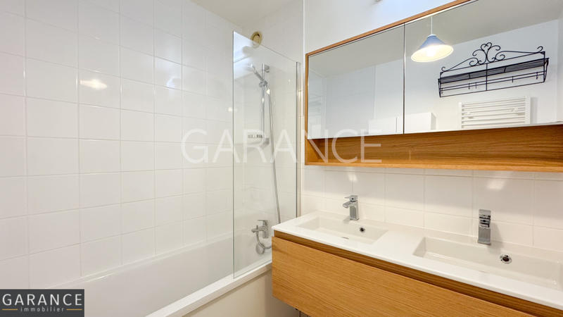 Appartement - 97 m² - 5 pièces