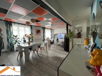 Maison - 200 m² - 9 pièces