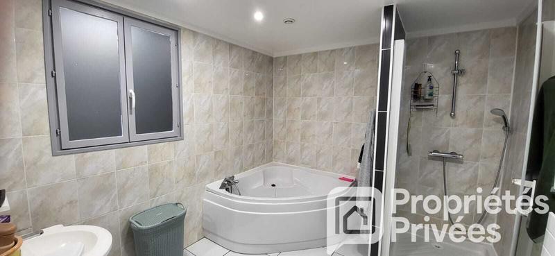 Maison - 190 m² - 7 pièces