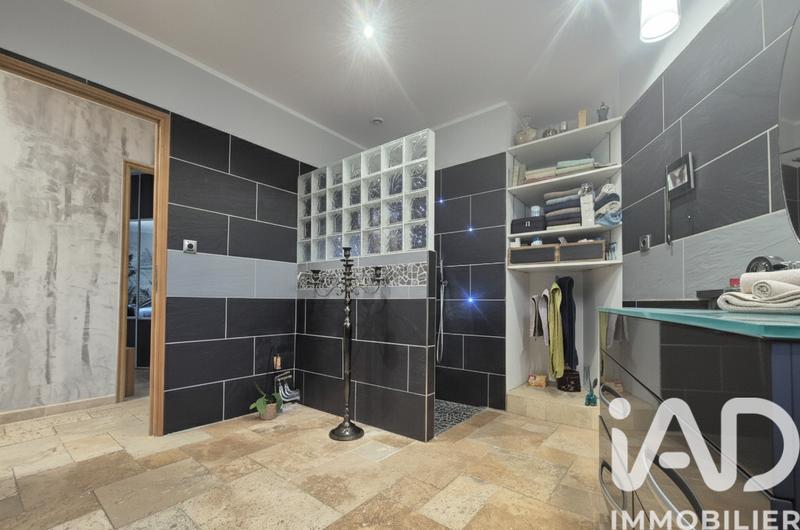 Maison - 166 m² - 5 pièces