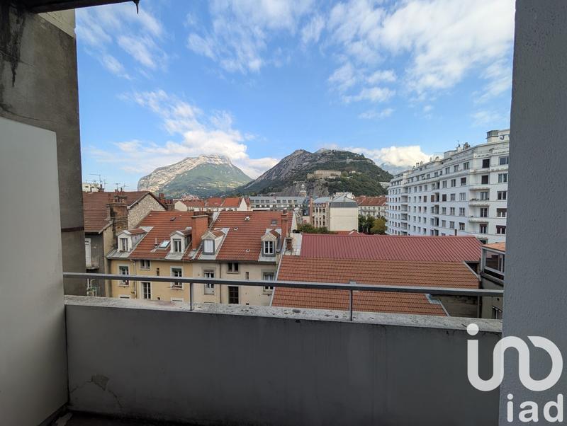 Appartement - 141 m² - 4 pièces