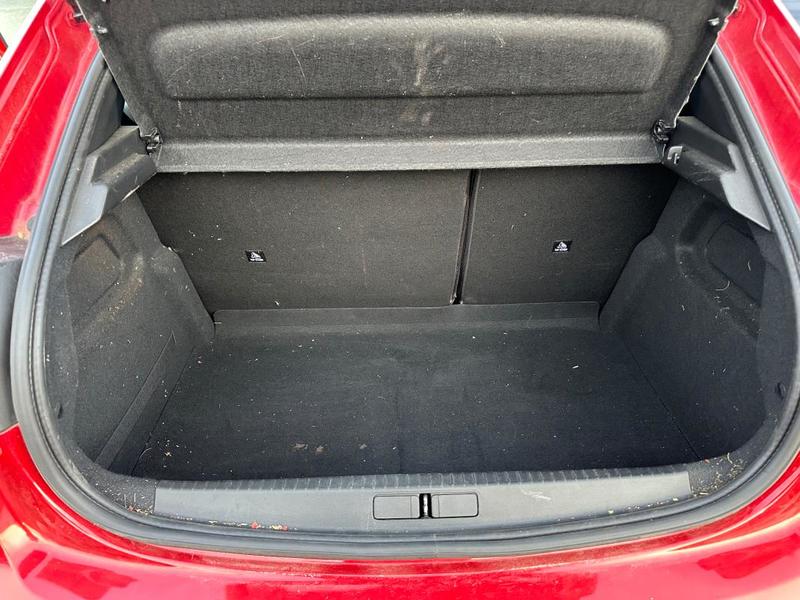 Peugeot 208 Essence 100 Cv s&amp;S Eat8 Active Jantes 16 / Sieges Avt Chauffants Radars Recul ...