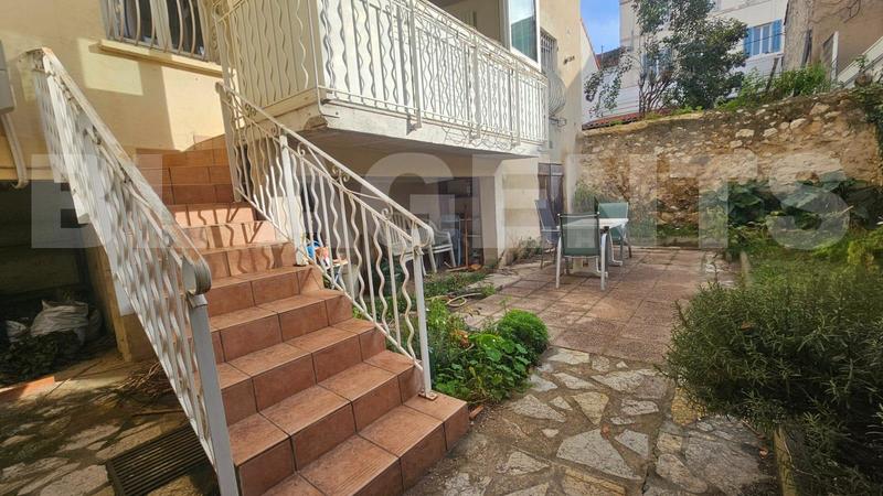 Maison de ville - 161 m² - 7 pièces