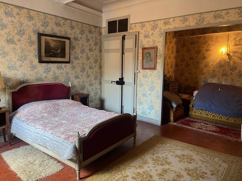 Maison de maîtres - 340 m² - 9 pièces