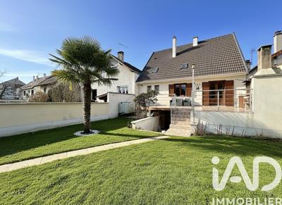 Maison - 115 m² - 5 pièces