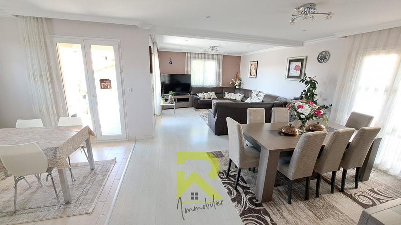 Villa - 180 m² - 7 pièces
