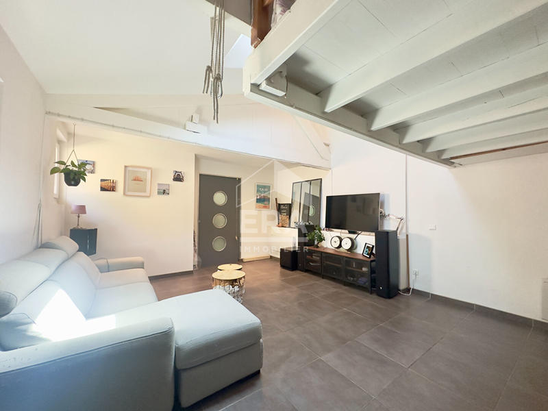 Appartement - 136 m² - 6 pièces