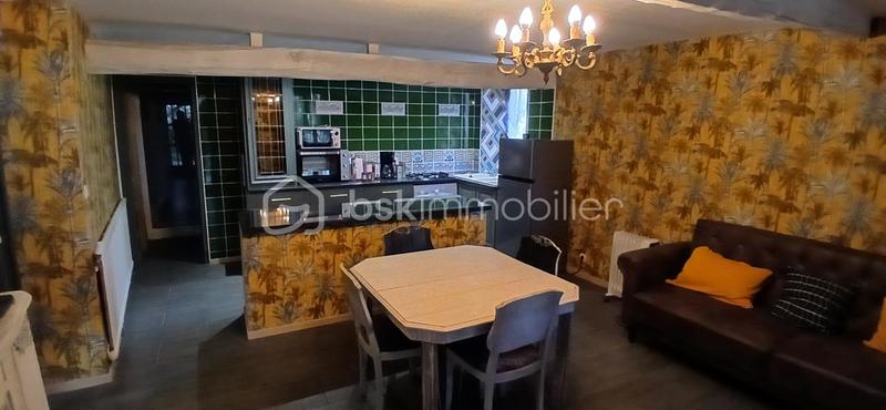 Demeure - 379 m² - 9 pièces