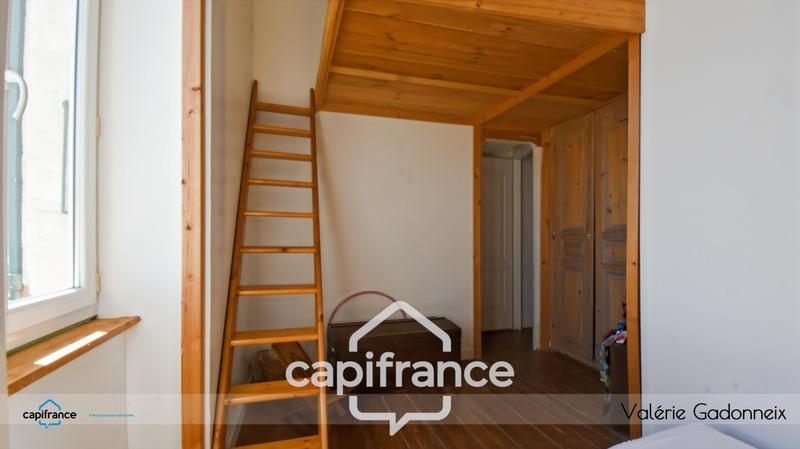 Maison - 187 m² - 9 pièces