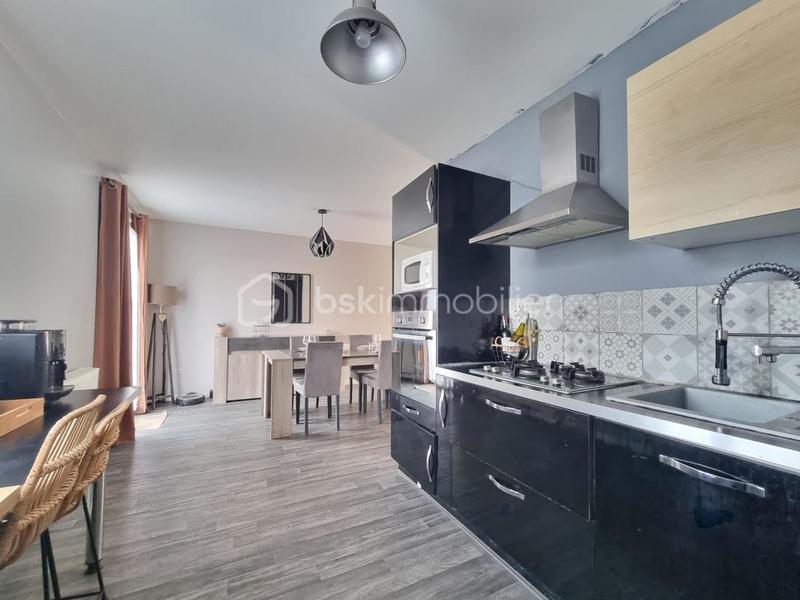 Maison traditionnelle - 98 m² - 4 pièces