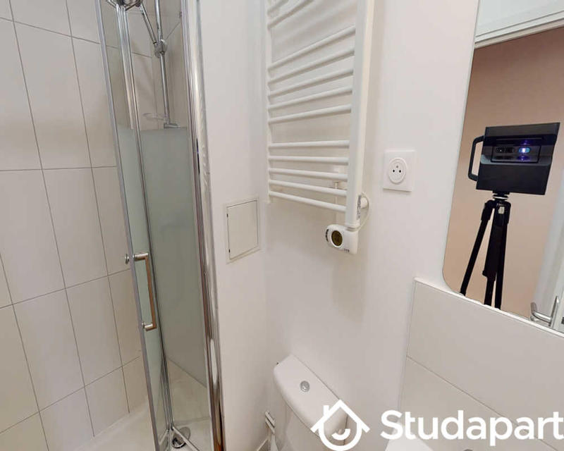 Chambre - 190 m² - 1 pièce