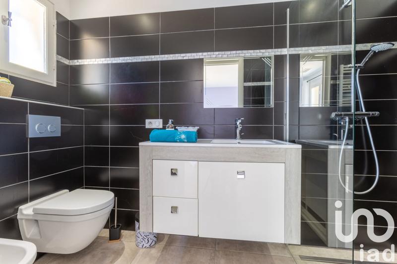 Maison - 165 m² - 7 pièces