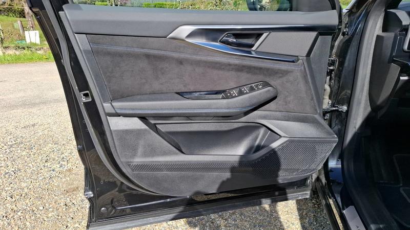 Renault Austral 1.2 E-Tech Dig-T 200 Xtronic Esprit Alpine - Automatique Entretien constructeur