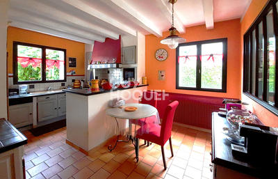 Maison - 180 m² - 7 pièces