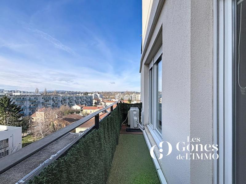 Appartement - 83 m² - 4 pièces