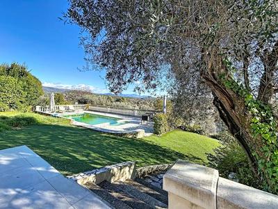 Maison - 122 m² - 4 pièces