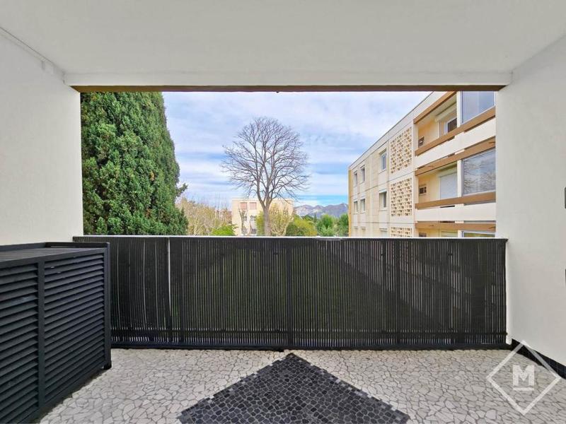 Appartement - 90 m² - 4 pièces