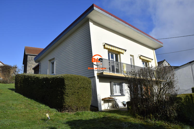 Maison traditionnelle - 110 m² - 4 pièces